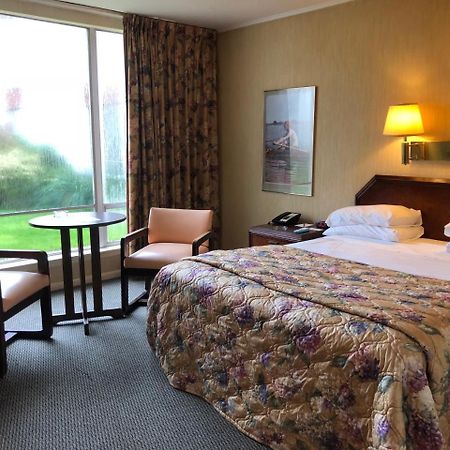 Gateway Inn Merrick Bagian luar foto